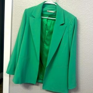 Brand new alice and Olivia blazer